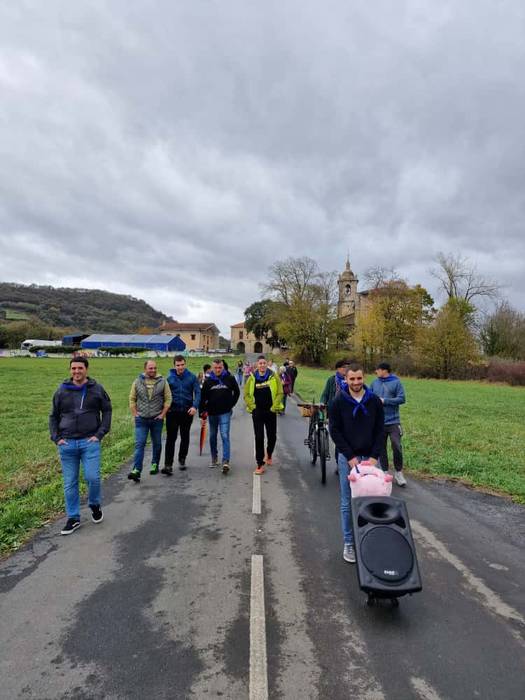 Herri giroan ospatu dituzte  13 1762718704205