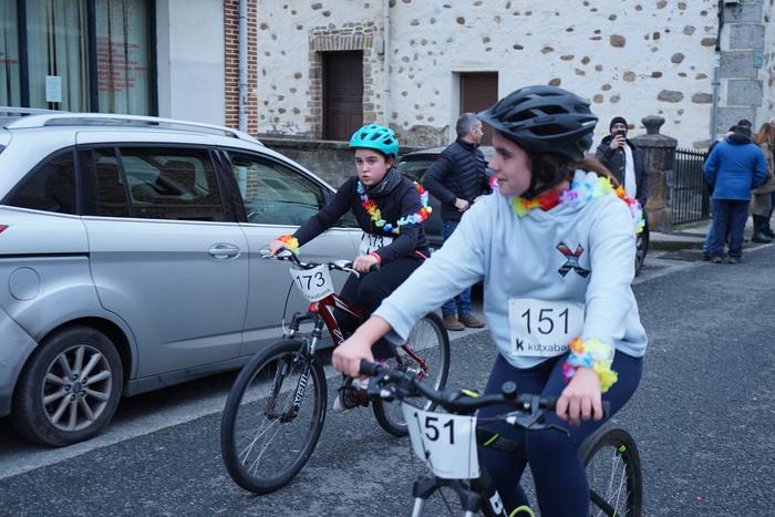 400 kirolarik parte hartu zu 156 1767283076151