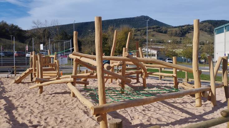 La Barcena kirolgunean egindako umeen parkea kritikatu du EAJk