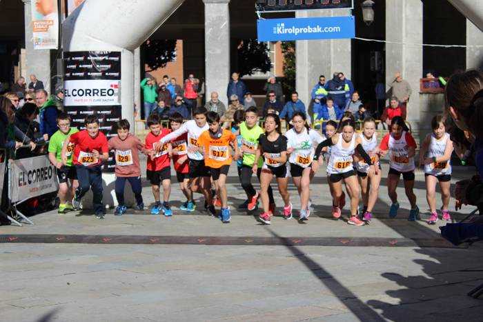 300 korrikalari baino gehiag 143 1517150957045