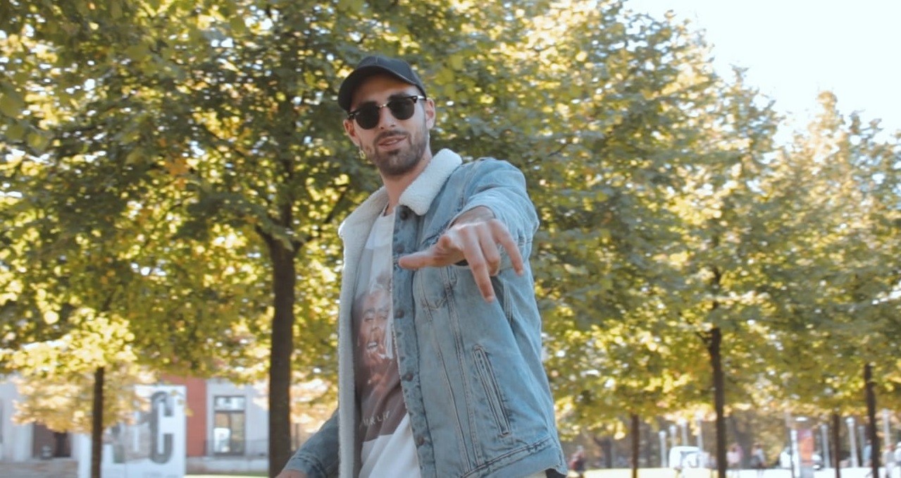 “Trap musikaren bizitza estiloa ez dut batere gogoko, Laudion ezin dituzu gangster plantak egin”