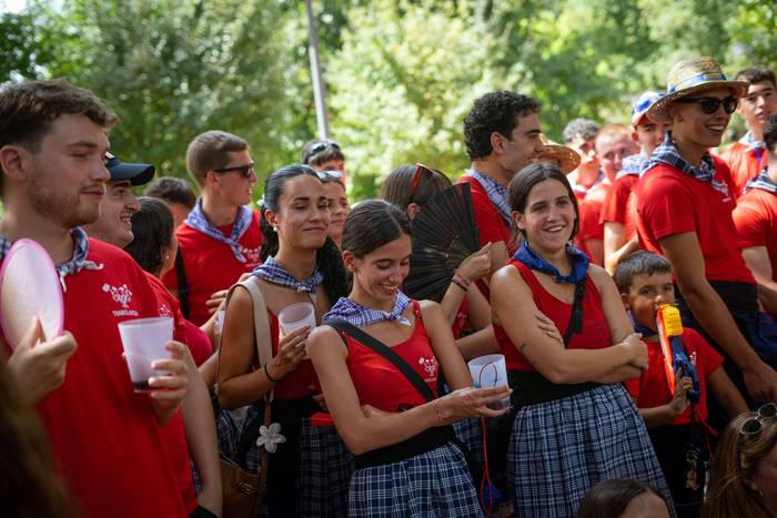 Amurrioko Kuadrillek ate jok 32 1755001101580