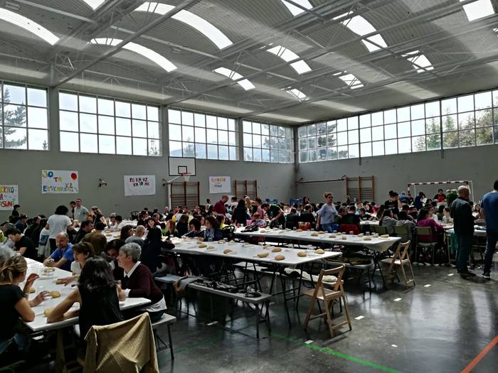 Laudio Ikastolako hainbat be 24 1495543958795