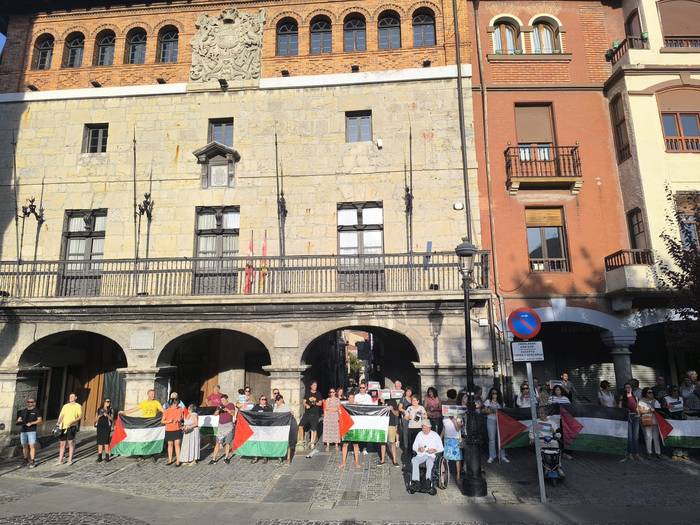 Palestinaren aldeko burrunba 46 1757118461787