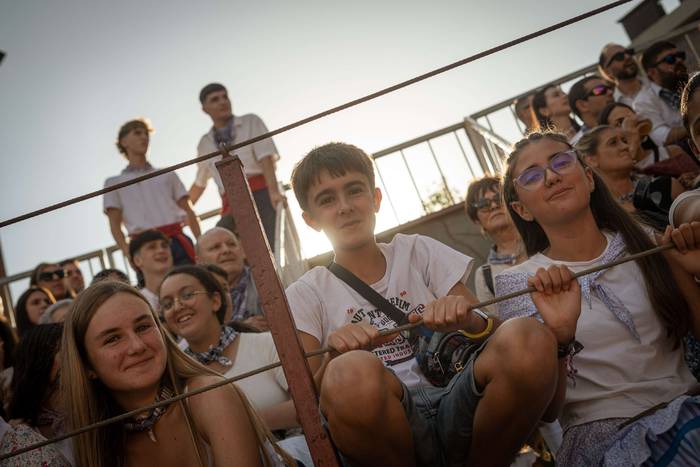 Zezen plaza lepo Muturreko H 58 1756414702958