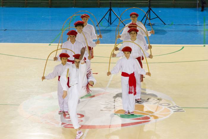 Itxarkundiak ehunka lagun ba 45 1513677551692