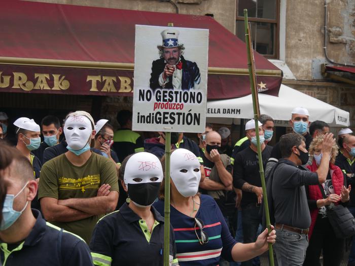 LAB: “Tubacexeko langileen enpleguaren aldeko borroka babestu eta bultzatuko dugu”