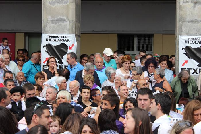 Suziria piztuta lehertu da j 24 1502792819187