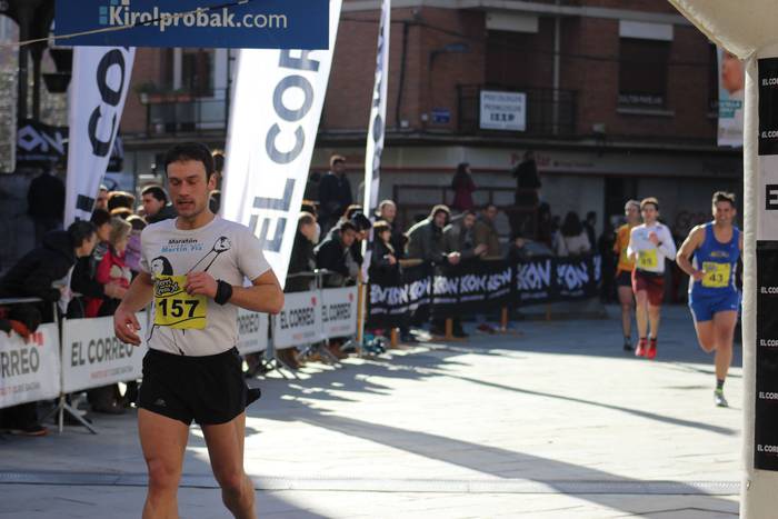 300 korrikalari baino gehiag 78 1517150366773