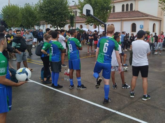 Arrazismoaren kontrako futbito txapelketa egingo dute martxoaren 21ean Laudion
