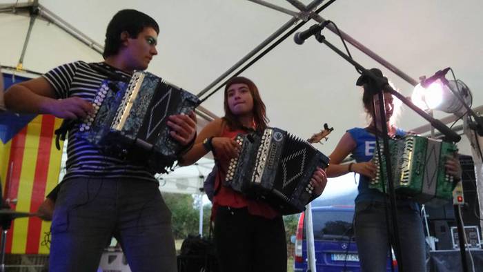 Berazako Jaietan umeek izan  14 1506940456572