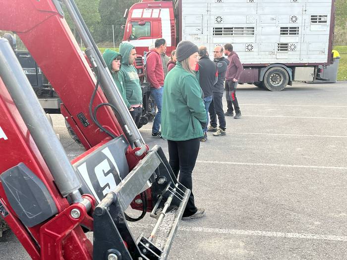 "Traktorada" egin dute Artzi 22 1768766485861