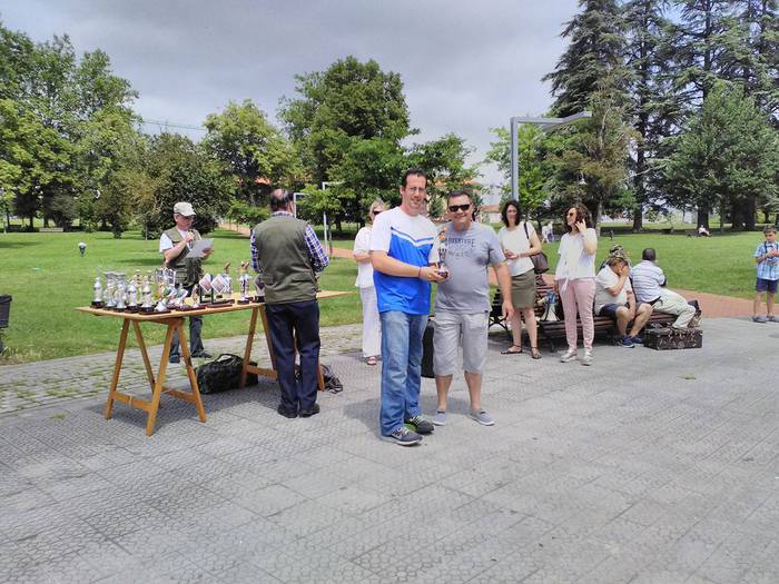 Sari ugari banatu dituzte Tx 14 1497291352078