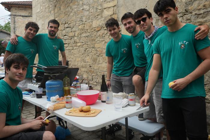 Falkoneria ikuskizuna antola 8 1752933561983