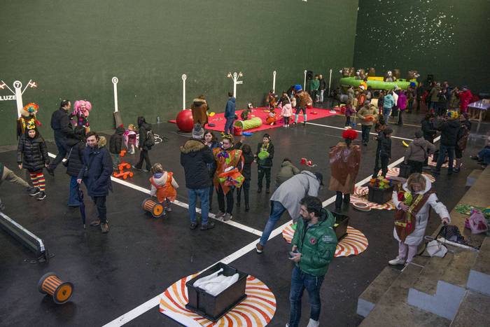 Frontoia zirku bilakatuta os 10 1771099087941