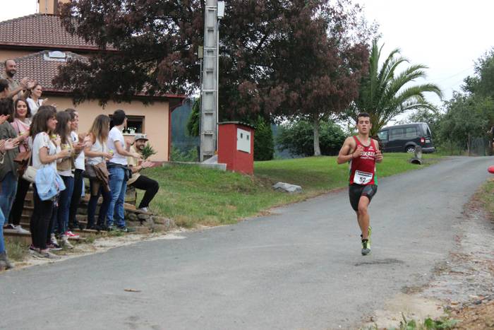 Auzoko mendiak zeharkatu zit 60 1498471180862