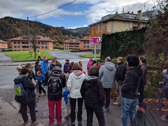 Euskararen eskutik Okondo ez 3 1511969468915