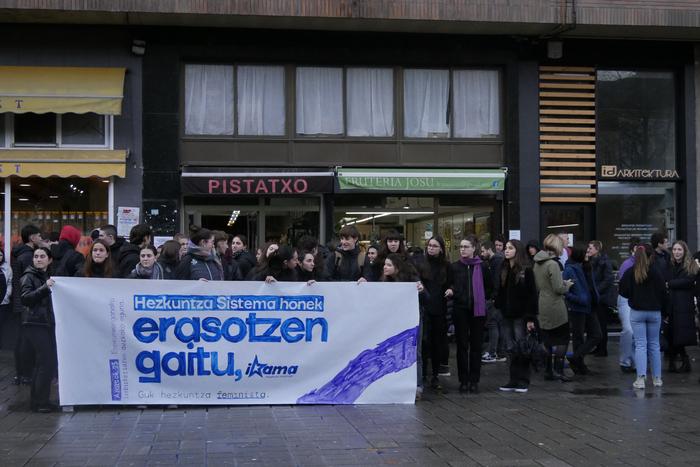 Ikamak abiatu ditu Azaroaren 8 1764068302838