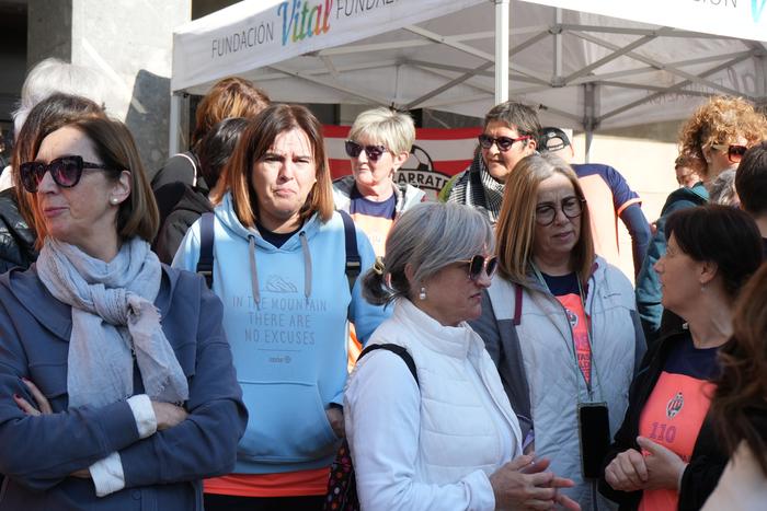 Ehunka lagunek parte hartu d 15 1774179091600