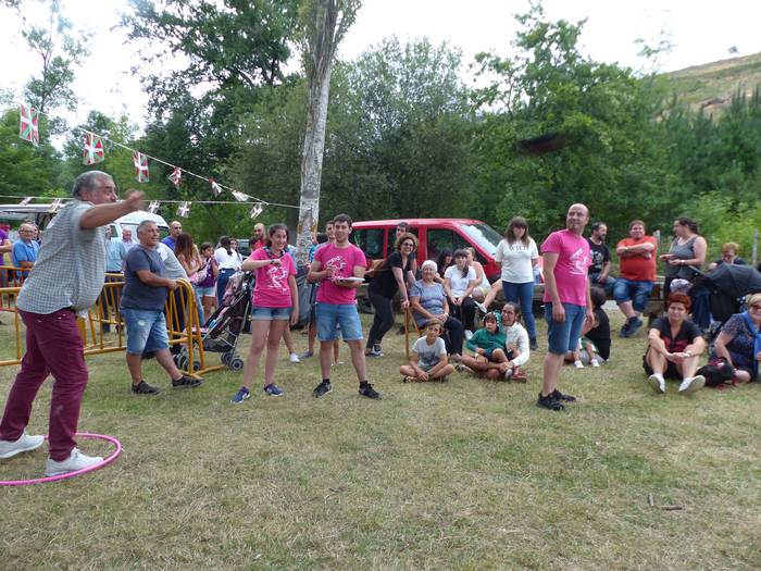 Jende ugari bildu zen Ama Zu 15 1565382347238