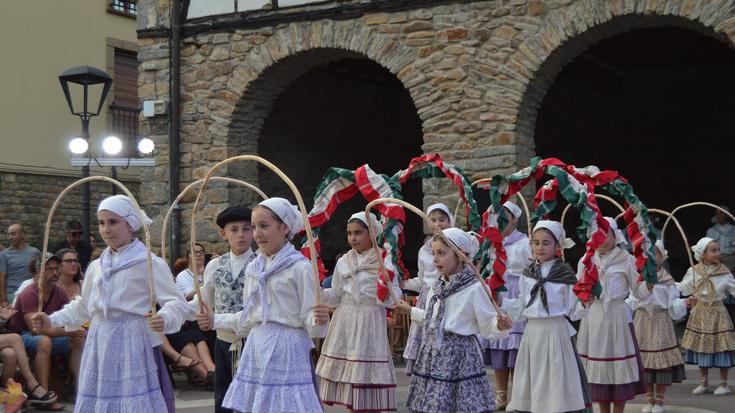 Kulturaz blai bizi izan dute asteburua Orozkon