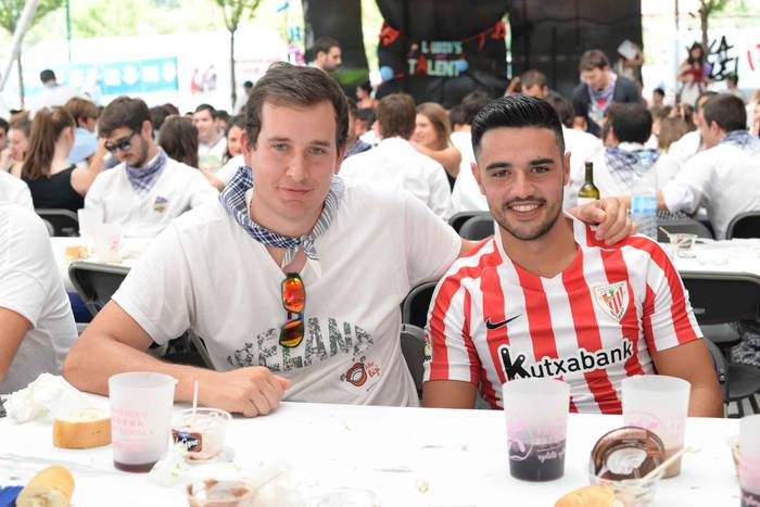 Aldai plaza txiki geratu da  134 1503895103126