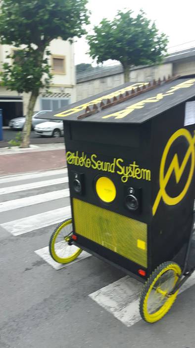 Egun osoko egitaraua ospatu  8 1498478918653