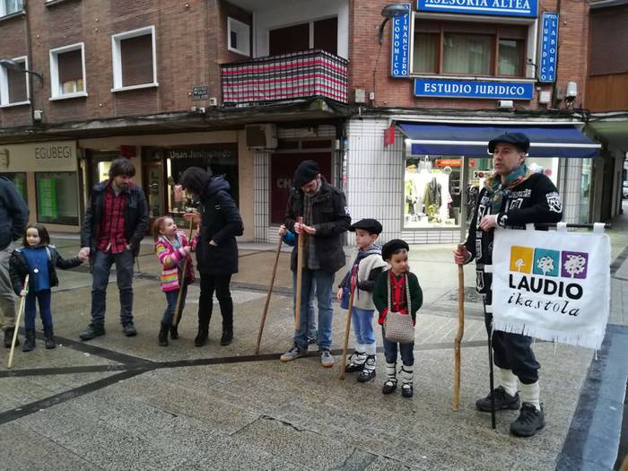 Agate Deunaren bezpera Laudion