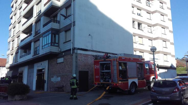 Sute batek kalte material handiak eragin ditu Amurrioko etxebizitza batean