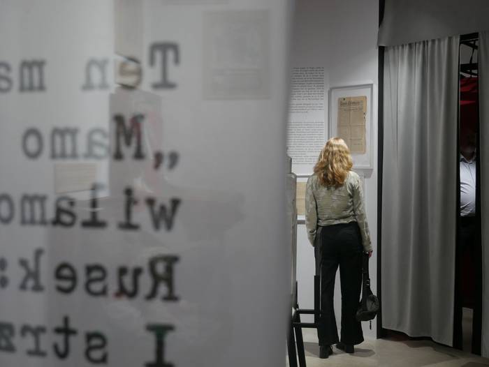 Eletik alera, Europako hizku 18 1759330565645