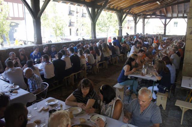 Herri  giroa nagusi andramar 27 1502723750024