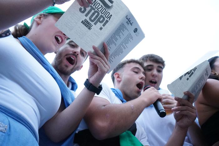 Kantukadak kuadrillen hainba 4 1756385512248