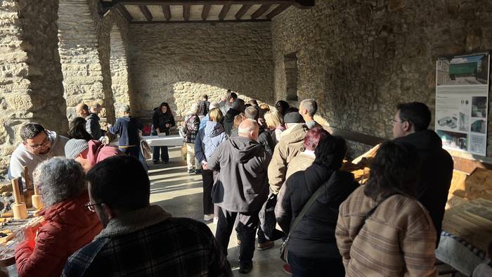 Santa Luzia azokak artisau e 5 1765791992873