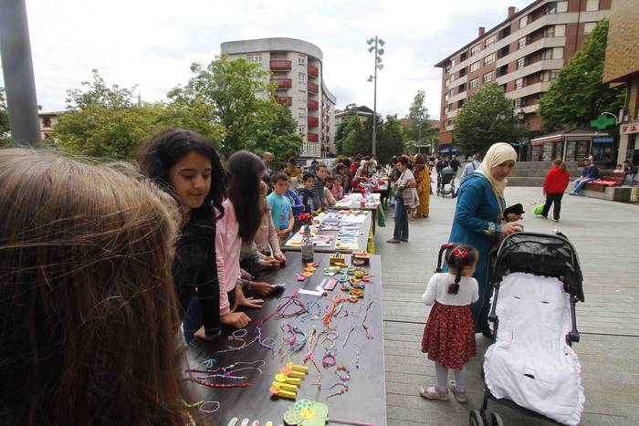 Errefuxiatuen aldeko elkarta 20 1495541441829