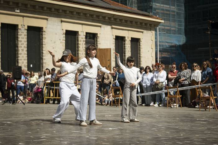 Dantzaz bete dute Amurrioko  61 1776607551323