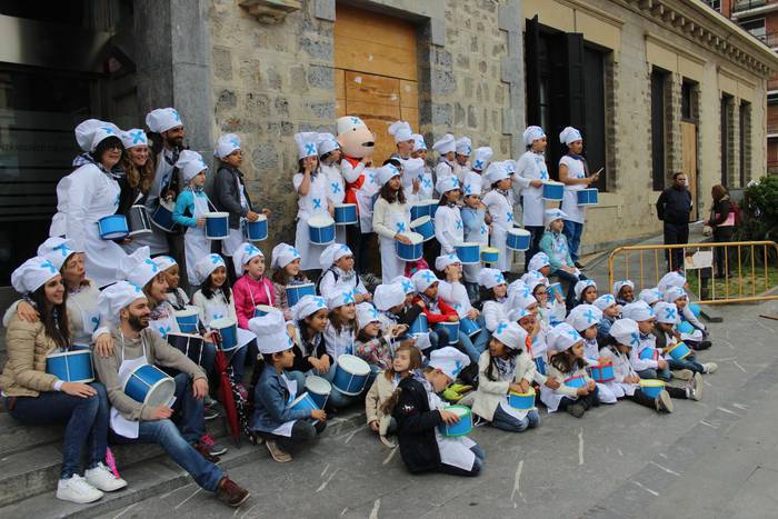 Danbor hotsez bete dituzte b 165 1524860560928