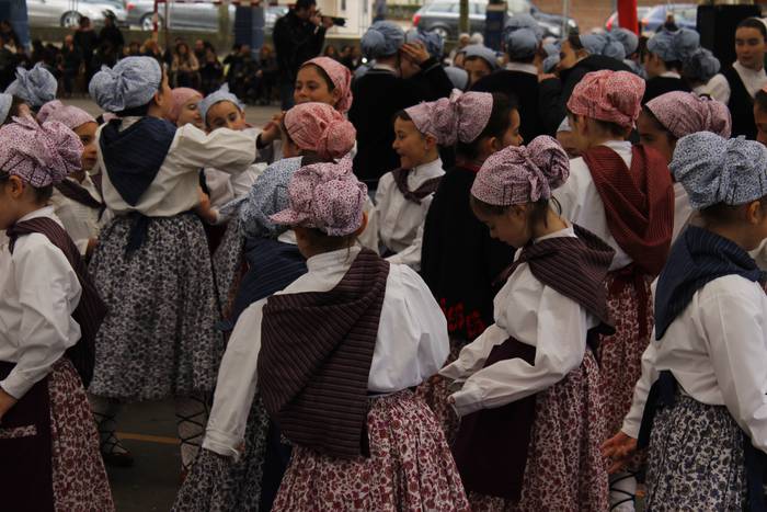 Dantzari Egunak herriguneko  14 1521466353829