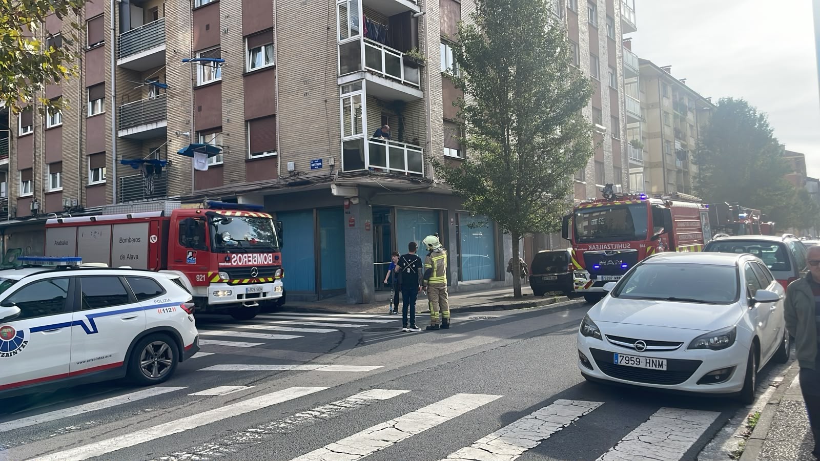 Pertsona bat artatu dute kea arnasteagatik Latiorroko etxebizitza batean egondako sutean