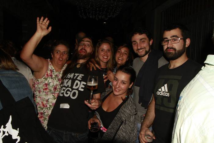 Morrillon lagun, joko artean 38 1502906364192