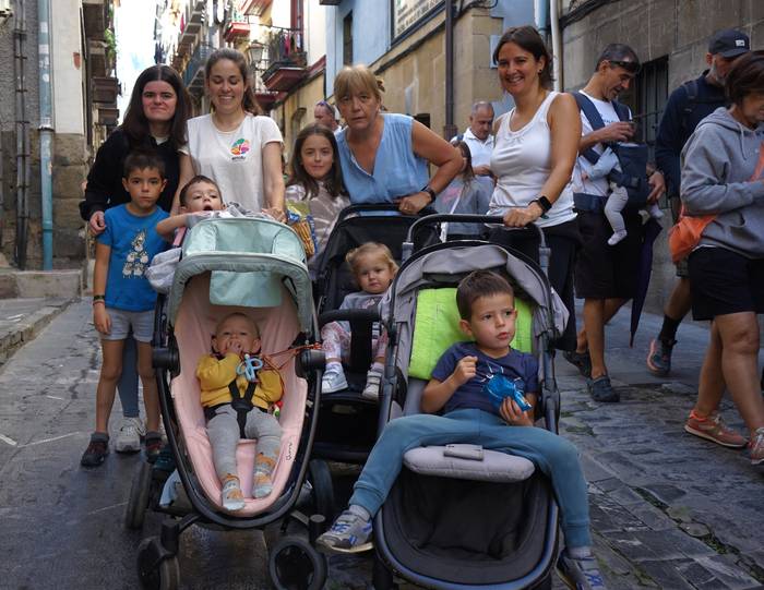 Adin guztietako mendizaleek  28 1760277167948