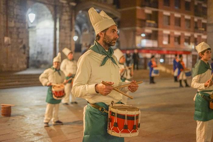 Danbor hotsekin eta ikurriña 3 1777382125624