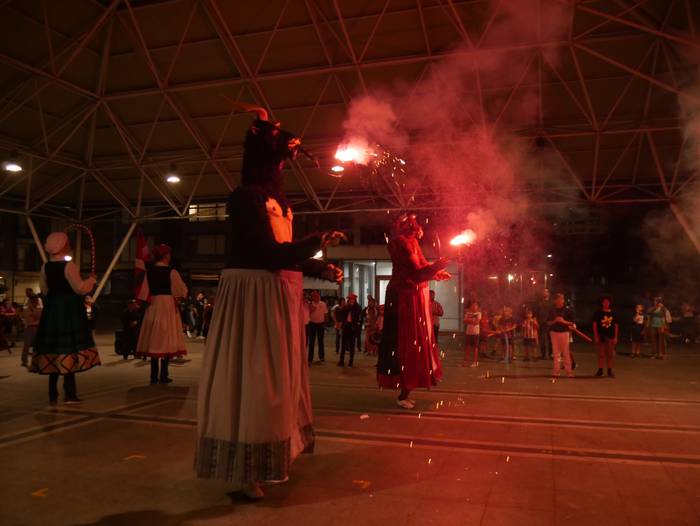 Dantza eta sua uztartu zitue 51 1661604283529