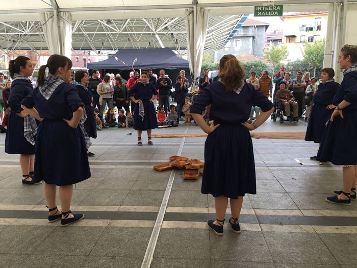 Errefuxiatuen aldeko jaia