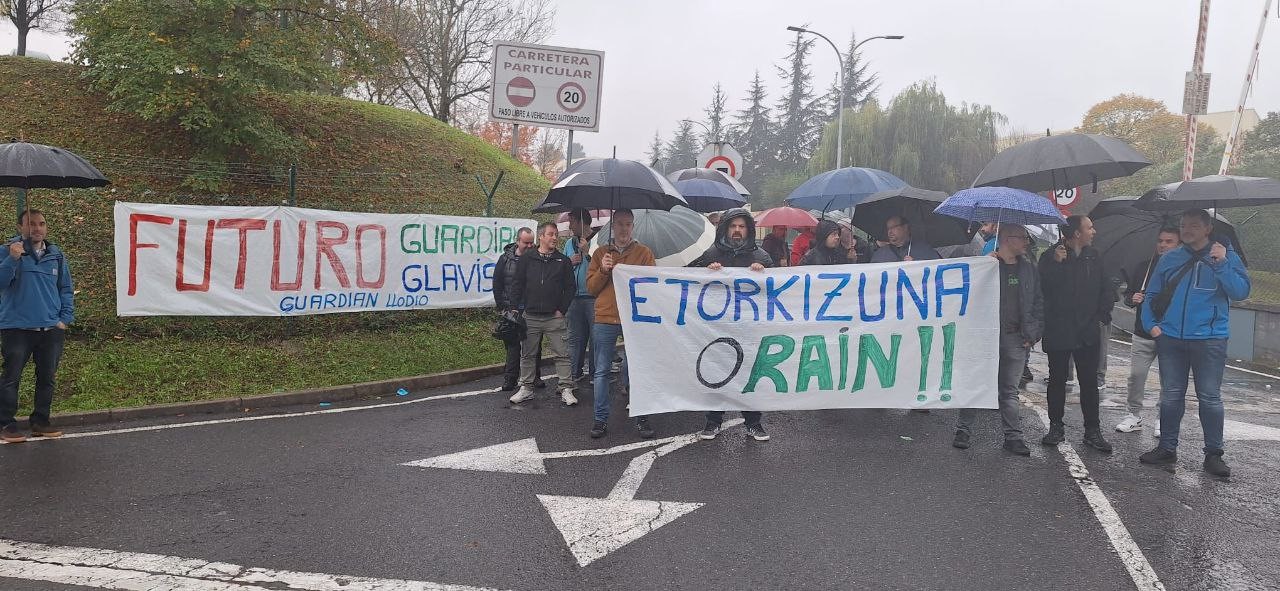 ELAk epaitegira jo du, Guardianek ez dezan labea itzali