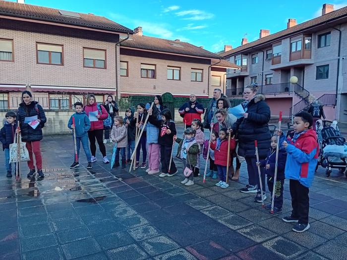 Agate Deunaren bezperak adin 13 1770290659278