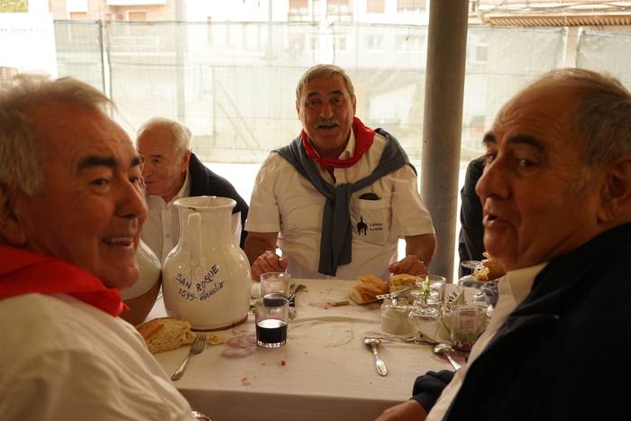 Ehunka kofrade bildu dira el 67 1756714115761