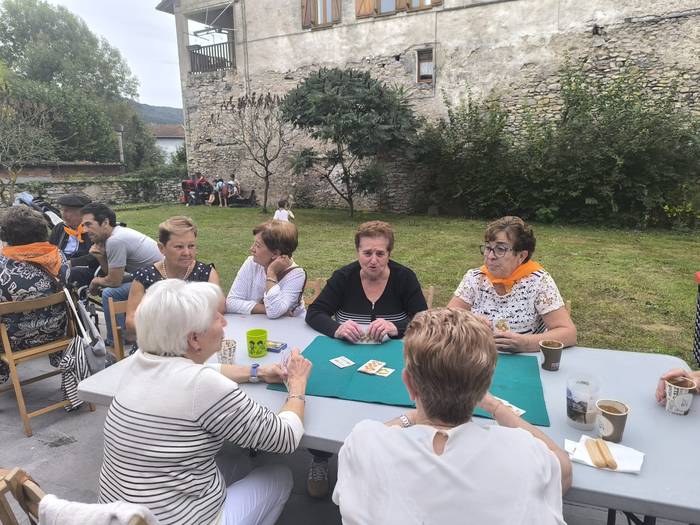 Auzo giroan gozatu dituzte M 24 1759049357738