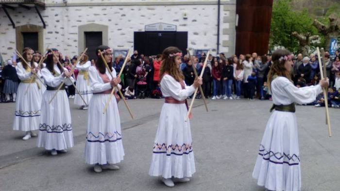 Dantza eta musika artean has 5 1524868743934