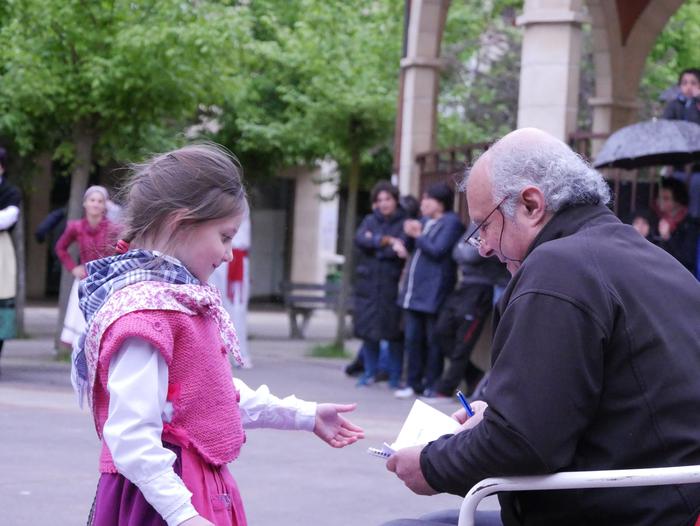 Egunez ere hartu zituzten hi 75 1526230000950