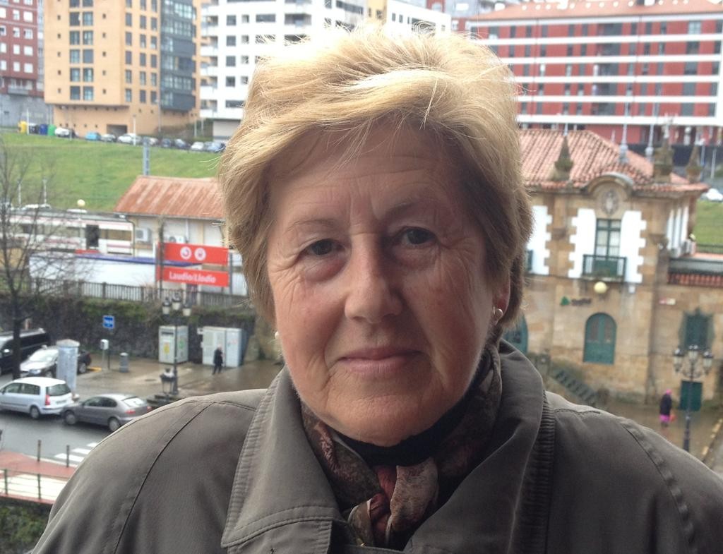 Maria Jesus Aretxederra de La Torre, ahizpatasunaren eredu